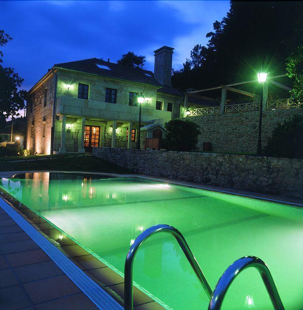 Pazo De Adran Hotel Milladoiro Bagian luar foto